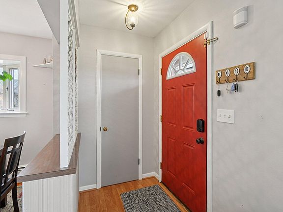 2nd image of 286 Lawson St