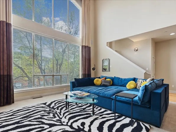 2717 Gaston Ave, Dallas, TX 75226