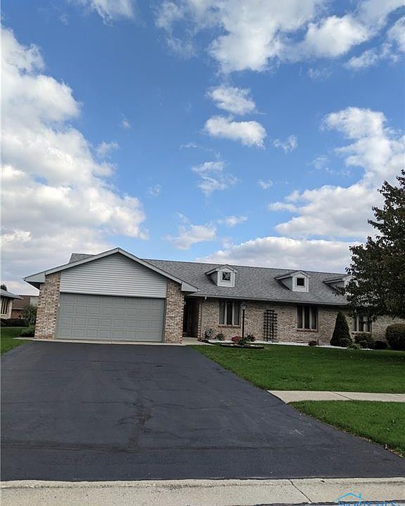 1st image of 1923 Cobblestone Dr #4