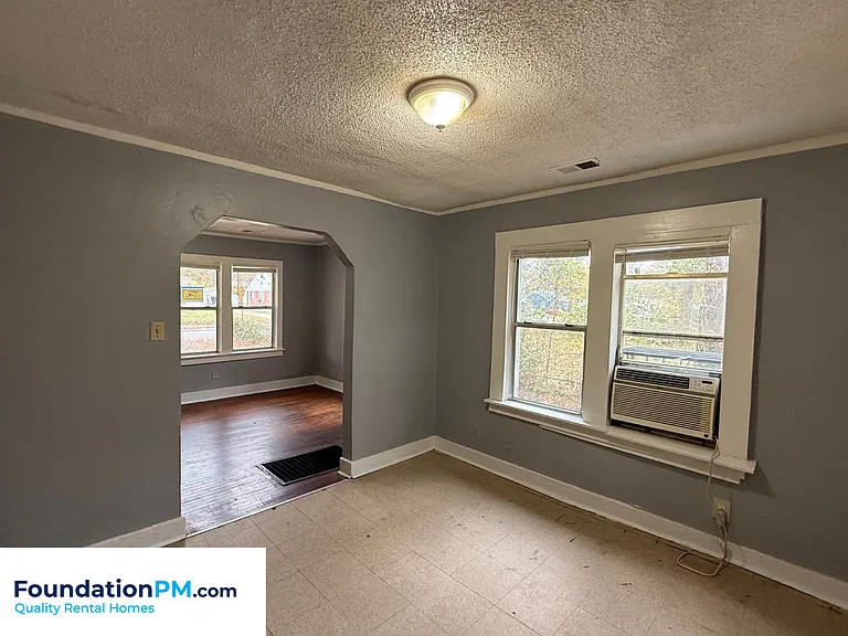 1576 David St — Photo 9