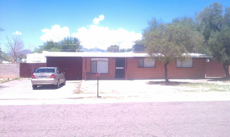 2nd image of 7033 E Calle Osito