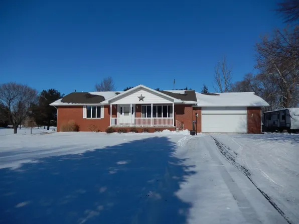 9735 E 8000n Rd, Grant Park, IL 60940