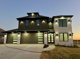 1911 Gaines, Pea Ridge, AR 72751