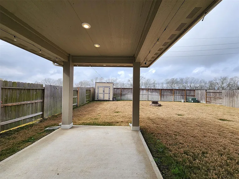 10714 Cliffs View Dr — Photo 30