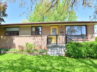 499 Valley Dr, Oakville, ON L6L 4L9