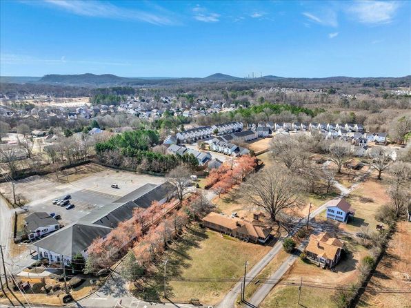 39 Middlebrook Dr, Cartersville, GA 30120
