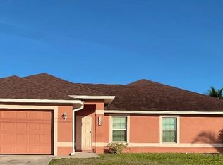 1527 NE 40th St, Cape Coral, FL 33909