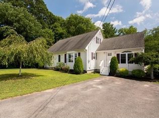 65 Myricks St, Lakeville, MA 02347