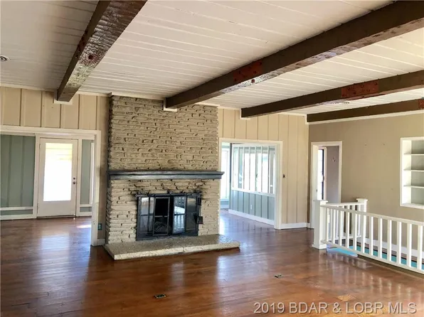 92 Arrowhead Beach Rd, Lake Ozark, MO 65049