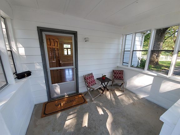 4th image of 3522 W Maryland St