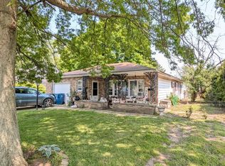 802 W Arlington St, Bangor, MI 49013