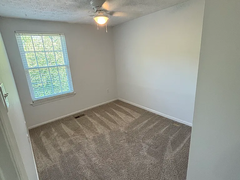 9653 Glendower Ct — Photo 3