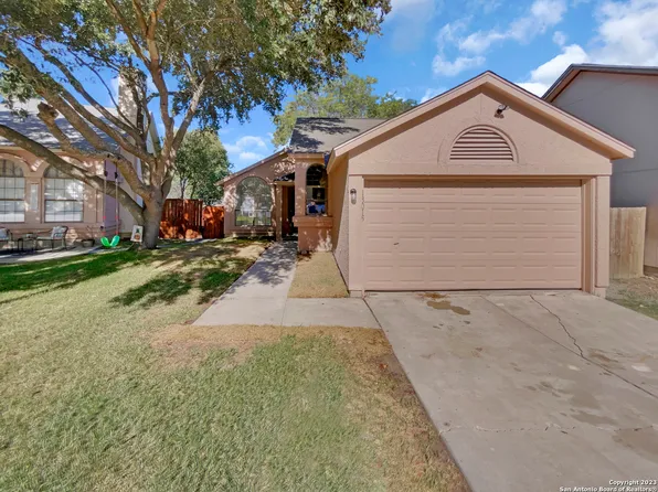 13015 BEACON PARK DR, San Antonio, TX 78249