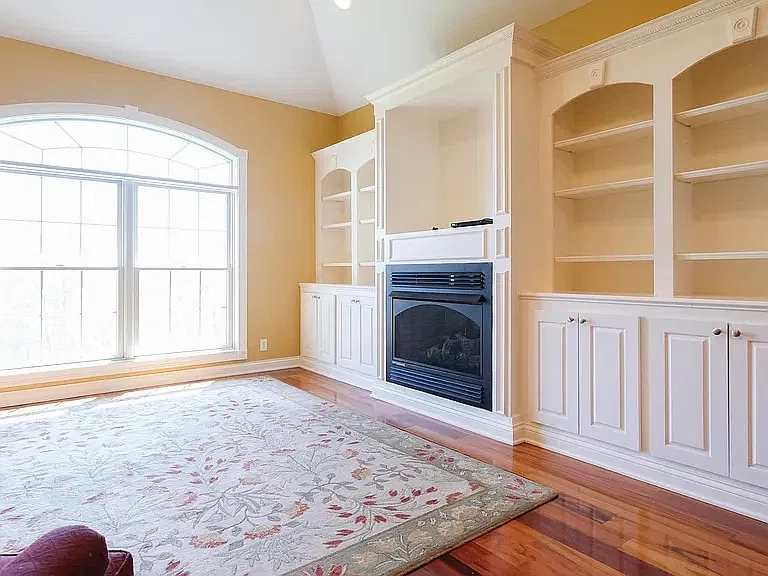 212 Hickory Lane - 1 — Photo 3