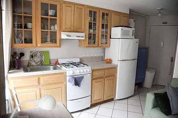 Rented by Ready Group | media 11