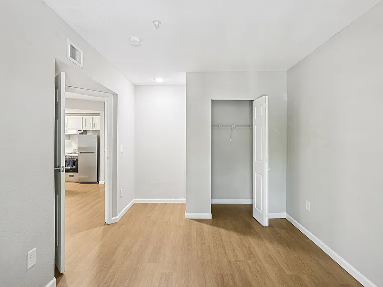 Flats at 87Ten — Photo 31