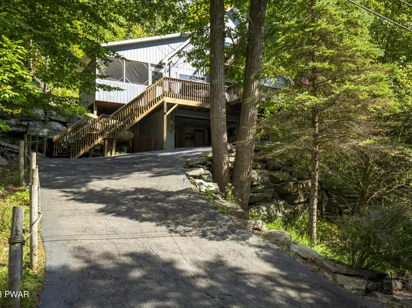1012 Sundew Rd, Lake Ariel, PA 18436