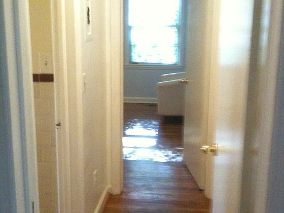 1/2 bath in master bedroom