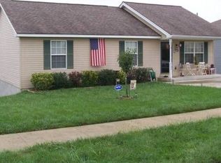 4104 Stone Trace Dr, Lawrenceburg, KY 40342