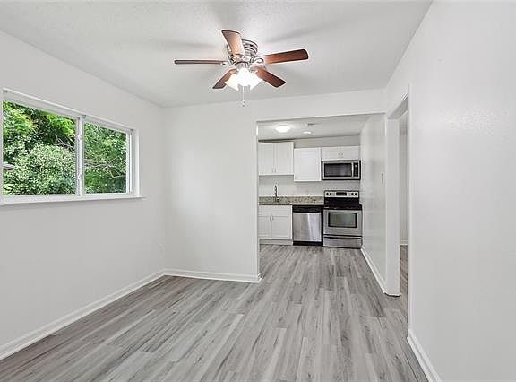 2nd image of 4310 Stockton St #A