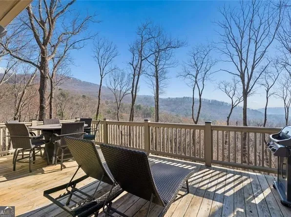 1458 Valley View Dr, Big Canoe, GA 30143