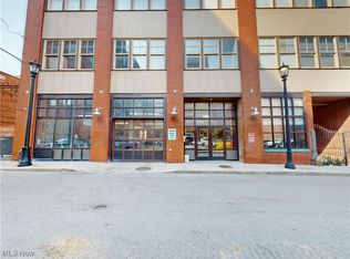 1260 W 4th St APT 402, Cleveland, OH 44113