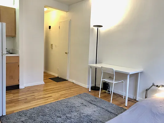 Rented by Keller Williams NYC | media 16