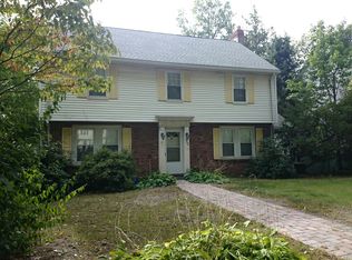 860 Vfw Pkwy, West Roxbury, MA 02132