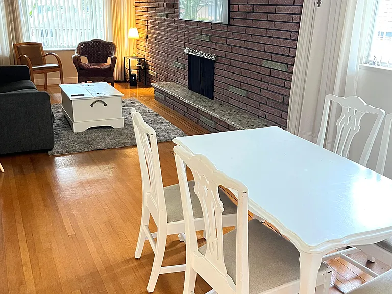2819 E 10th Ave — Photo 11