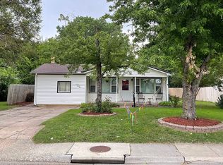 724 N Meridian Ave, Valley Center, KS 67147