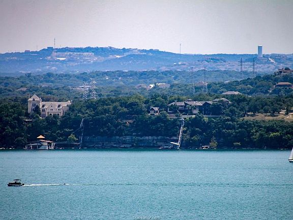 4th image of 13907 Skyline Dr