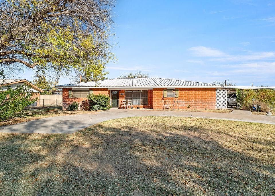 1st image of 400 Rocco Rd