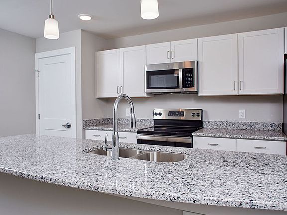 4th image of 111 Purefoy Rd #109