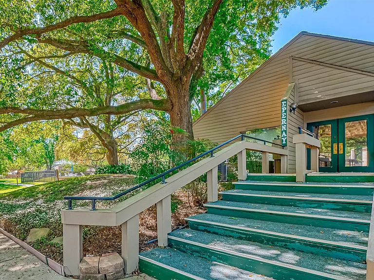 1344 Chardonnay Dr — Photo 42