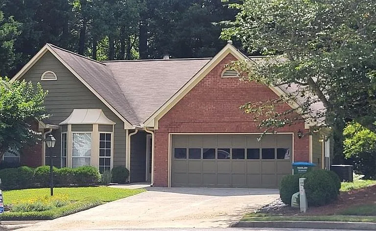 2280 Chelmsford Ct — Photo 1