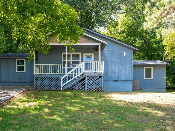 1922 David Dr, Dalton, GA 30720