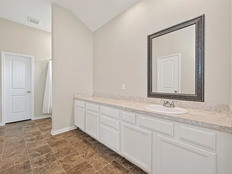13922 Katlin Rd — Photo 34