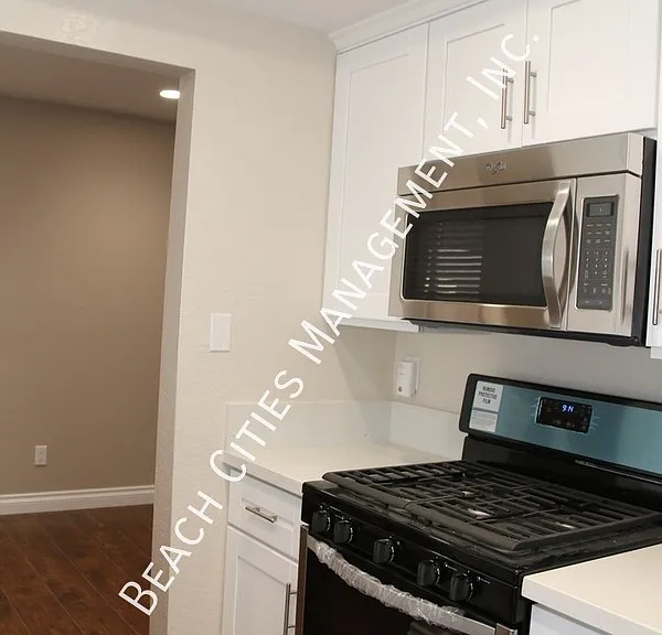 12121 Centralia St #312 — Photo 10