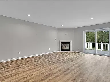 3 bed, 2.5 bath, 1700 sqft, $2,500 — Photo 4