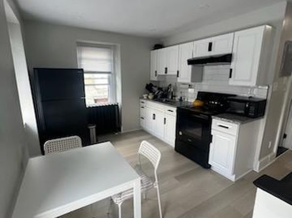 6137 W Columbia Ave Floor 3