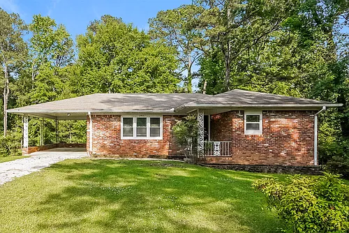 2415 Rose Ln SE Photo 1 2415 Rose Ln SE Photo 1