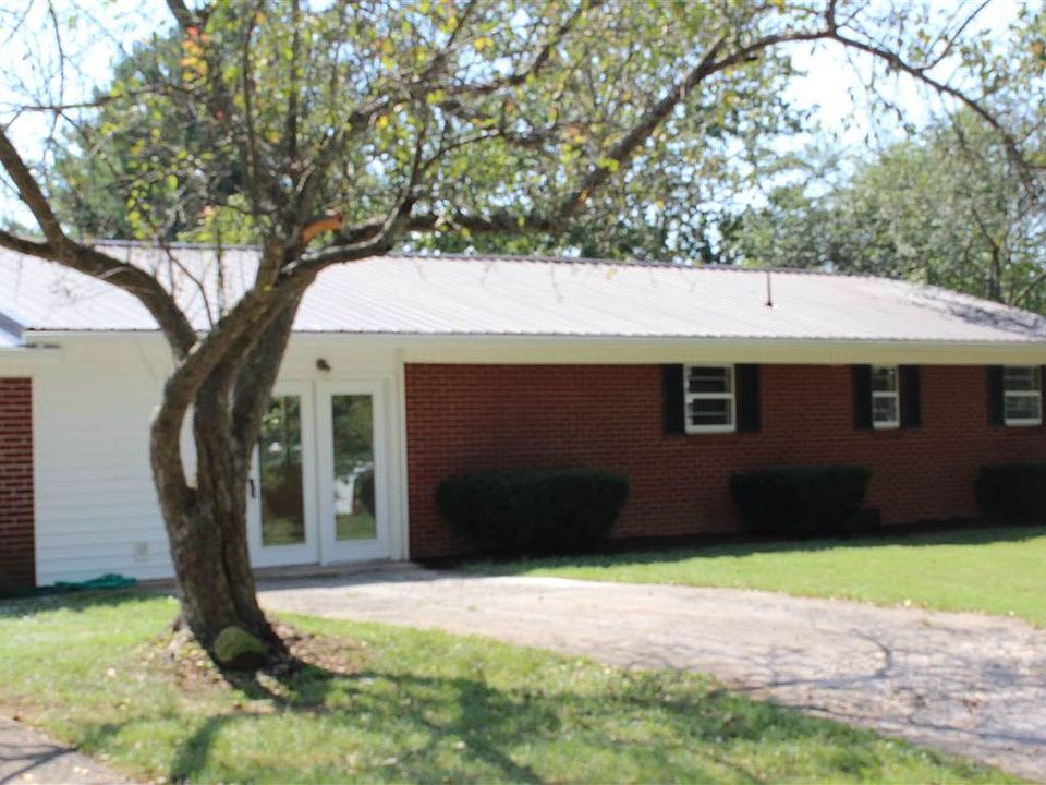 1st image of 386 McNeil Cir