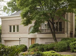 4524 Foxhall Cres NW, Washington, DC 20007