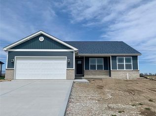 532 Eisenhower Blvd, Troy, IL 62294