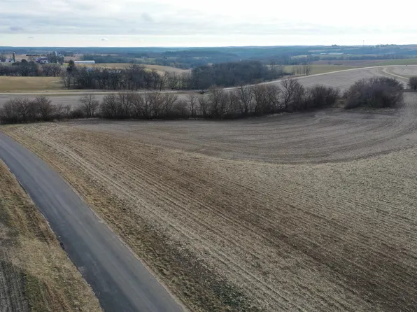 Blue Rock Rd, Mount Horeb, WI 53572