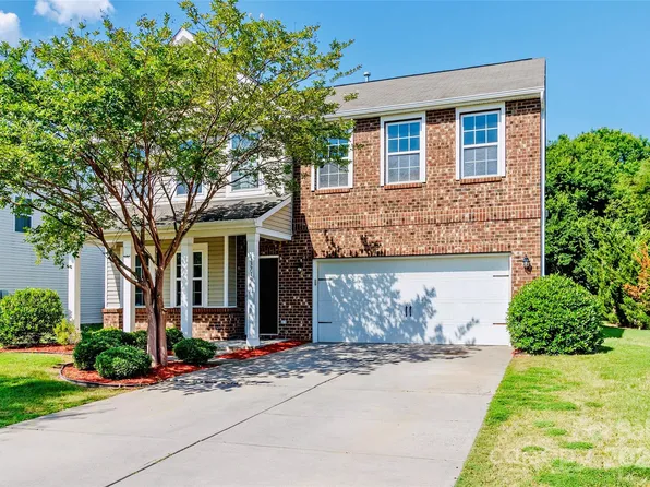 13719 Sunrise View Dr, Charlotte, NC 28278