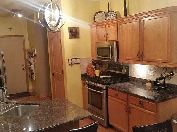 7207 Bradford Ct #139, Justice, IL 60458