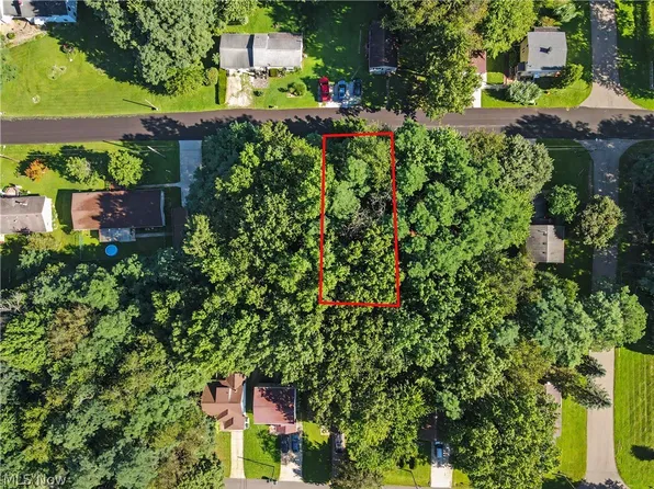 Massachusetts Ave SE, Massillon, OH 44646
