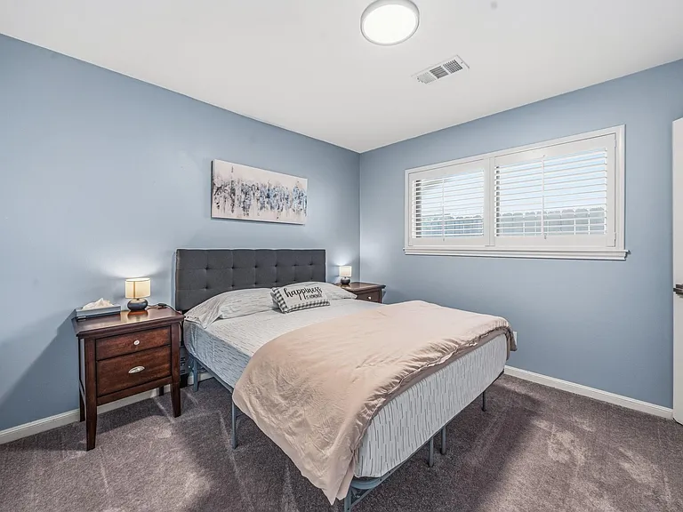 8426 Edgemoor Dr — Photo 25