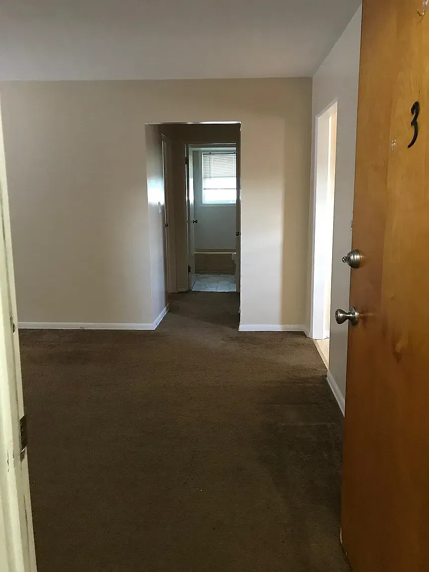 2 bed, 800 sqft, $900 — Photo 1